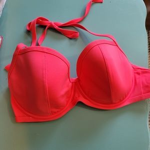 34DD Victoria's Secret Swim Top